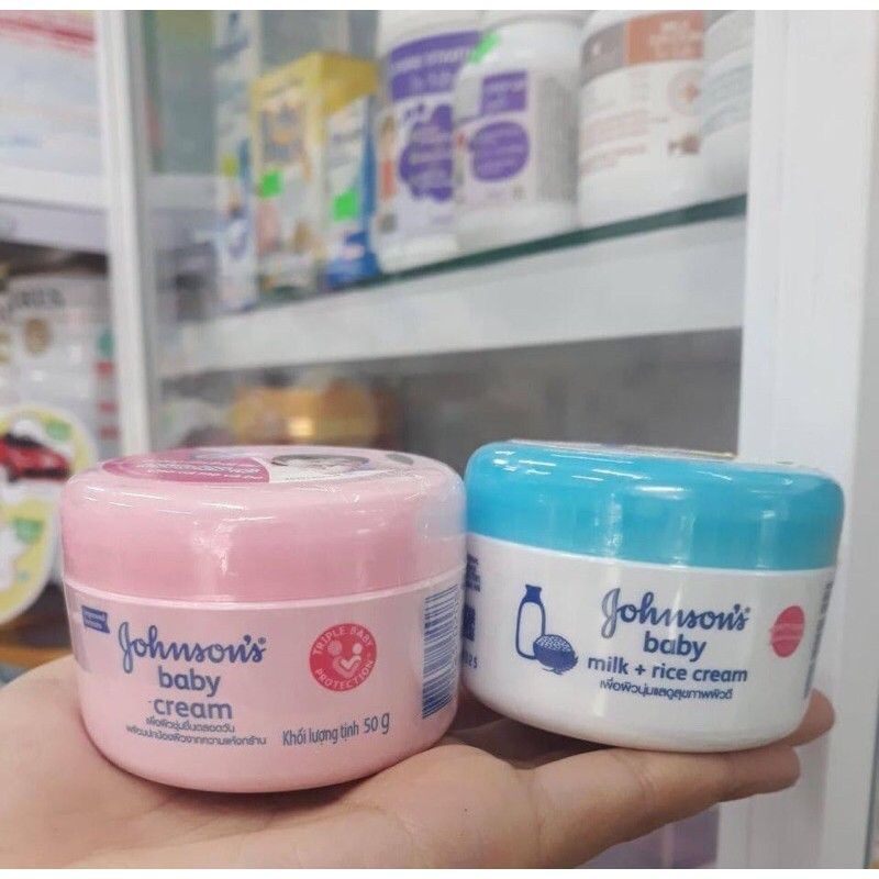Kem dưỡng ẩm da chống nẻ Johnson's Baby 50g