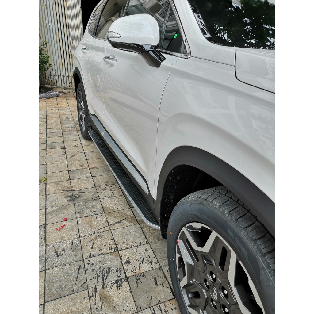 Bậc lên xuống, bệ bước chân xe Hyundai SantaFe 2006-2022+. Mẫu Cao cấp Nhôm đúc nguyên khối