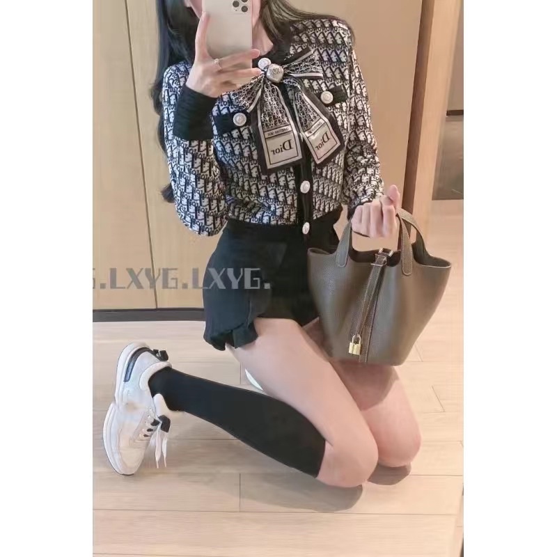 Áo len kèm nơ monteghi thu đông sang chảnh