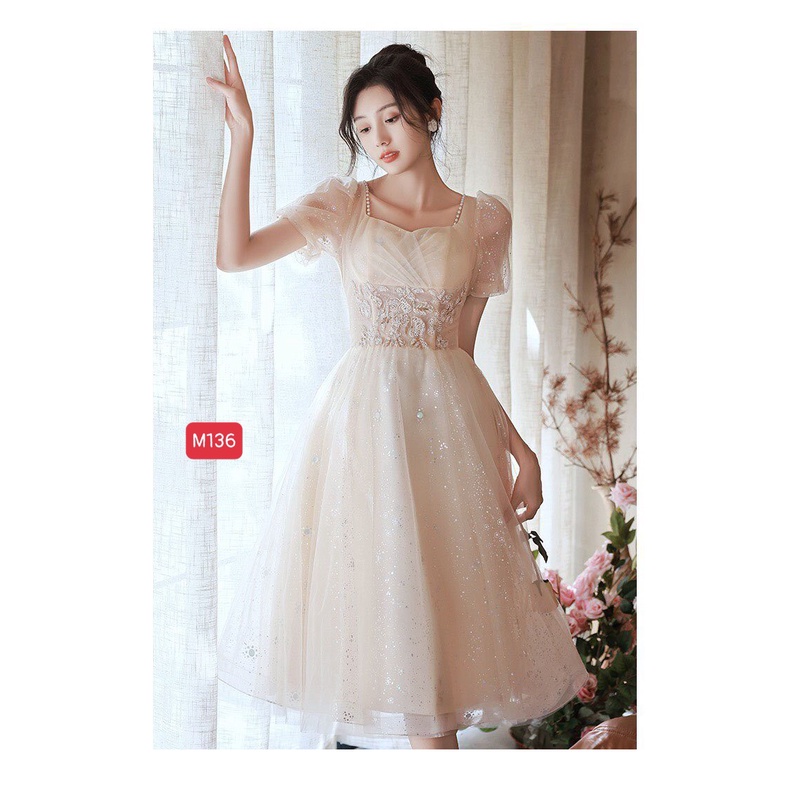 M494 - Đầm lưới kim sa 3 lớp cổ vuông phối ren dáng xòe sang trọng