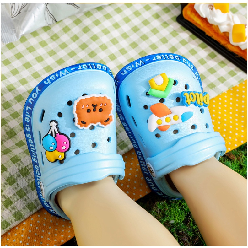 Dép Sục Cho Bé, Sục Cross Bé Trai Bé Gái Từ 1-3 Tuổi Siêu Nhẹ Mềm Êm Chân Chống Trơn Trượt