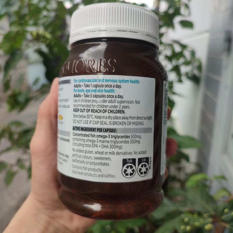 -Dầu Cá Không Mùi Blackmores Odourless Fish Oil Mini Capsules 400 viên date xa