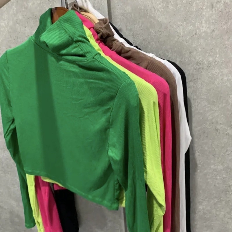 ÁO CROPTOP CỔ LỌ DÀI TAY XỎ NGÓN CL9