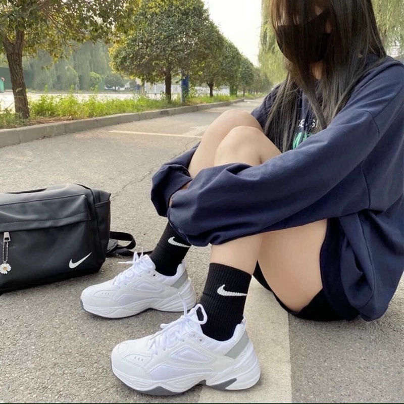Tất vớ nữ nam trắng đen màu trơn basic phong cách Hàn Quốc chữ V siêu hot chất cotton dày co giãn thấm hút đẹp rẻ TD057