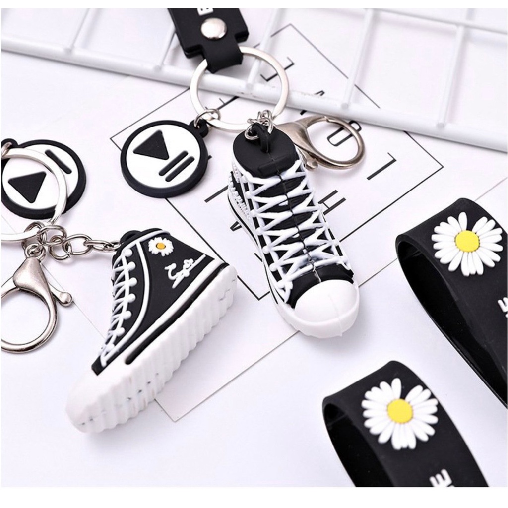 Móc khoá xe máy - Móc khóa cute - Móc Khóa Mặt Hình Giày Sneaker Ba Chiều Bằng Silicone