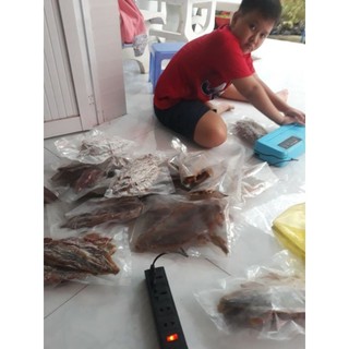 khô cá chỉ vàng (80k,túi 0,5kg,150k,túi 1kg)