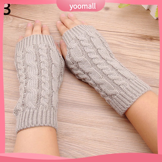Găng Tay Dệt Kim Hở Ngón Mềm Mại Thời Trang Mùa Đông Cho Nữ