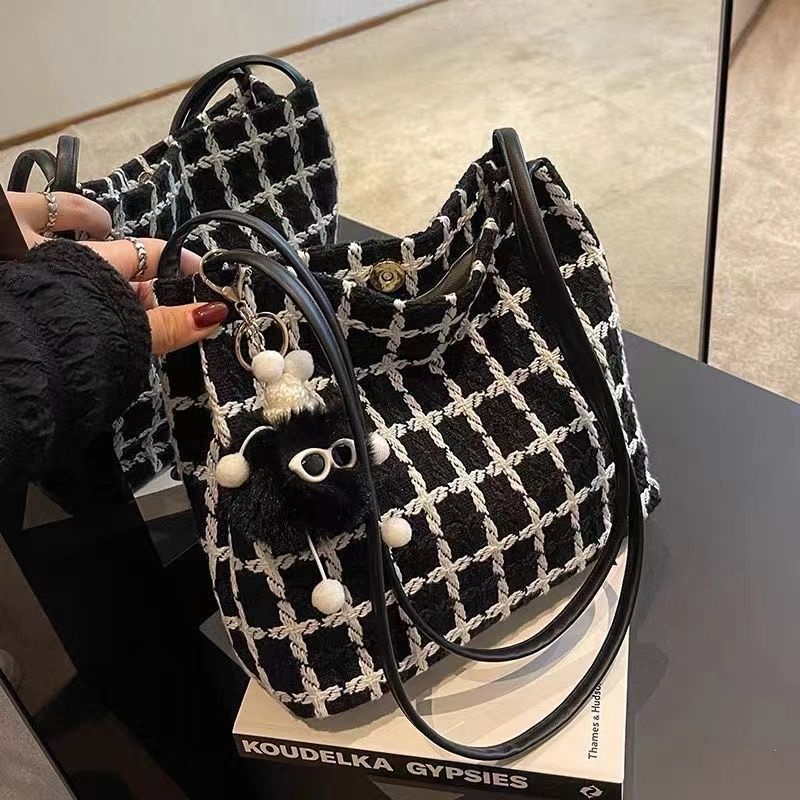 Túi Tote Đeo Vai / Xách Tay Cỡ Lớn Họa Tiết Kẻ Sọc Thời Trang Cao Cấp Cho Nữ 26 * 23