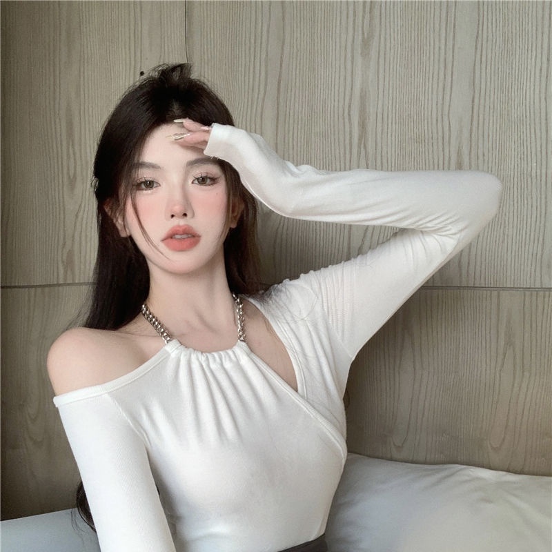 Áo thun COZOK tay dài hở vai phối dây xích dáng ôm thời trang cá tính cho nữ