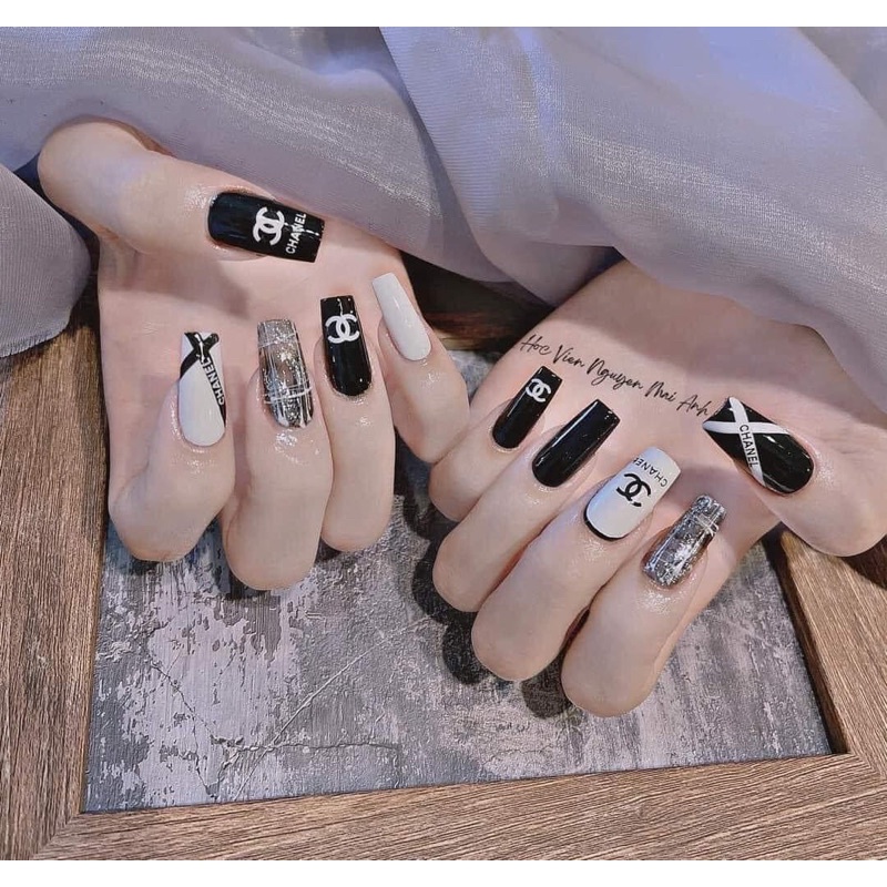 nailbox/móng giả thiết kế thương hiệu