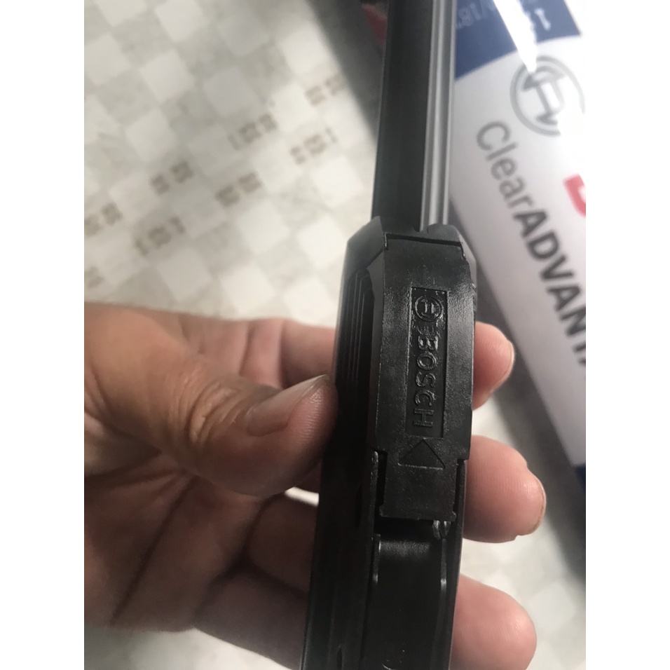 Gạt Mưa Ô Tô Bosch Clear Advantage Loại Thân Mềm Không Xương - HÀNG BOSCH CHÍNH HÃNG