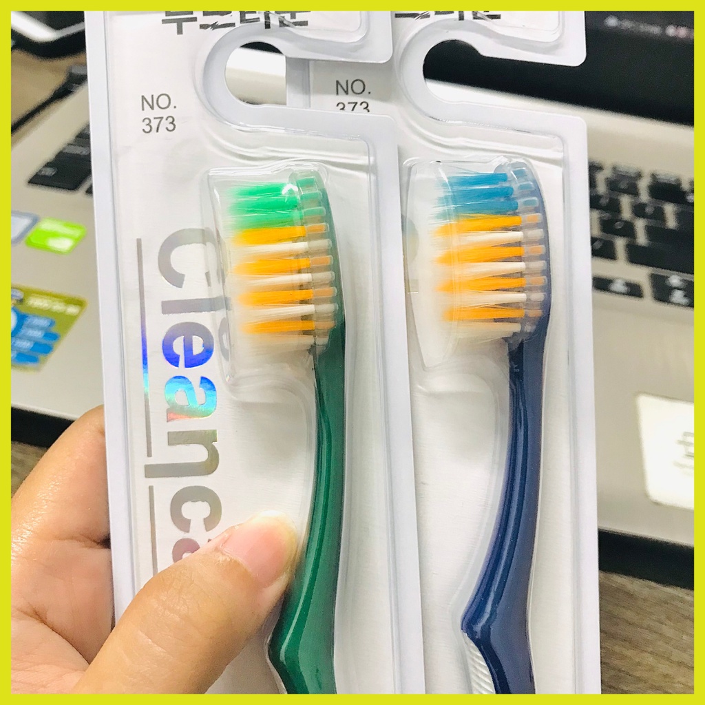 Bàn chải đánh răng Cleancare 373
