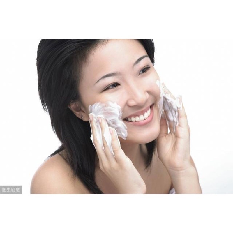 Sữa rửa mặt Cemoy the facial treatment cleanser 100ml