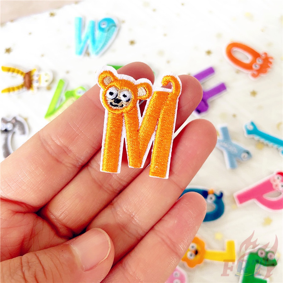 ❣️ Sticker Ủi Thêu Hình Động Vật Hoạt Hình Ngộ Nghĩnh ❣️1 Miếng Dán Ủi Quần Áo Hình Chữ Cái