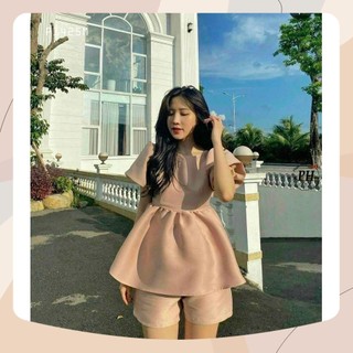 Sét bộ áo tay phồng hở lưng quần đùi siêu cute