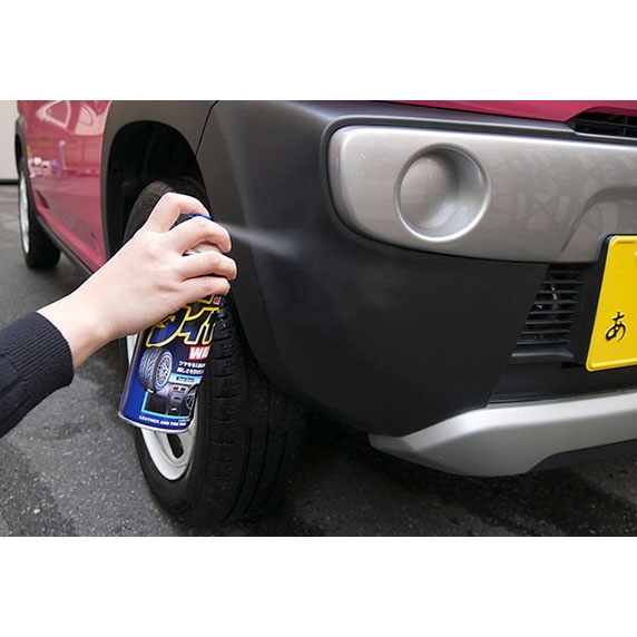 CHAI XỊT LÀM BÓNG VÀ BẢO DƯỠNG DA, NHỰA, CAO SU NỘI THẤT XE ÔTÔ LEATHER & TIRE WAX SOFT99- MADE IN JAPAN