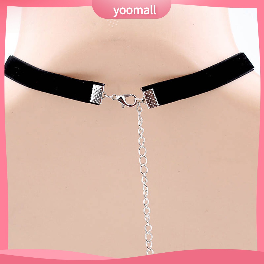 Vòng Cổ Choker Dây Nhung Mặt Trái Tim Đính Đá Phong Cách Gothic