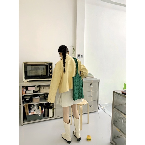 LOOK.STUDIO - ÁO KHOÁC DA VÀNG PASTEL NHẠT