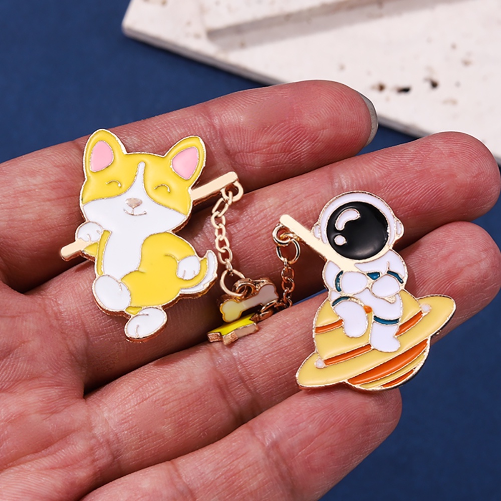 Ghim Cài Áo Họa Tiết Hoạt Hình Chú Chó / Phi Hành Gia / Hành Tinh Dễ Thương Độc Đáo