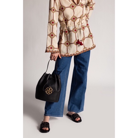 Túi Tory Burch bucket da thật rất mềm và bền