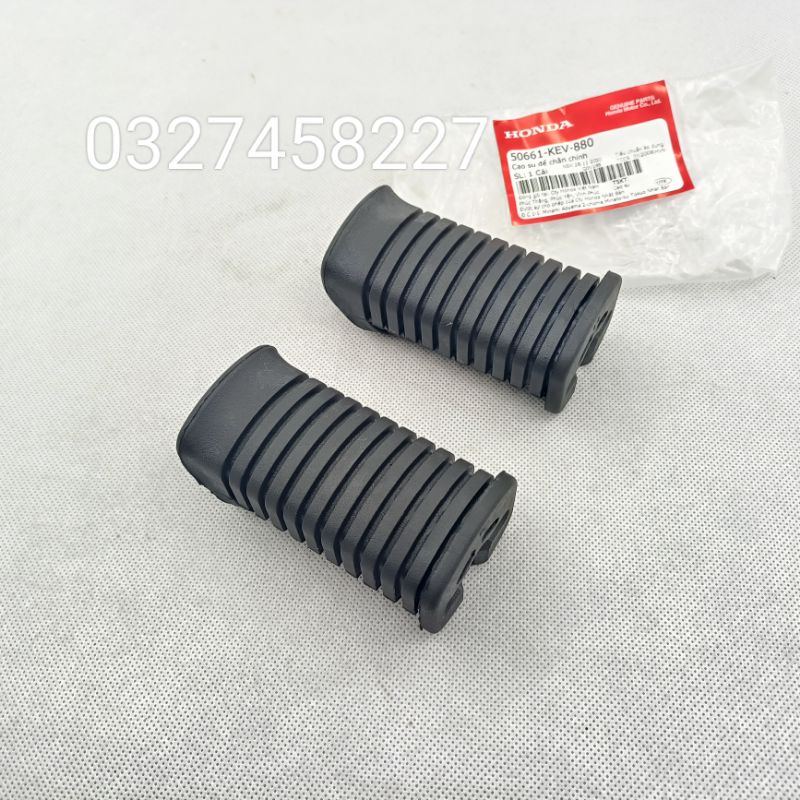 Cặp cao su gác chân giữa xe FUTURE 1 đời đầu zin Honda