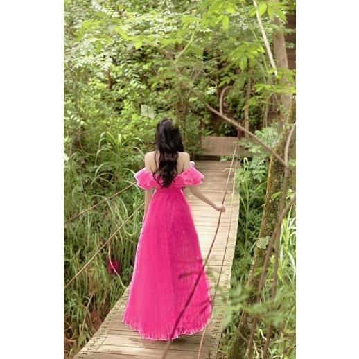 Đầm maxi dập ly thêu hoa