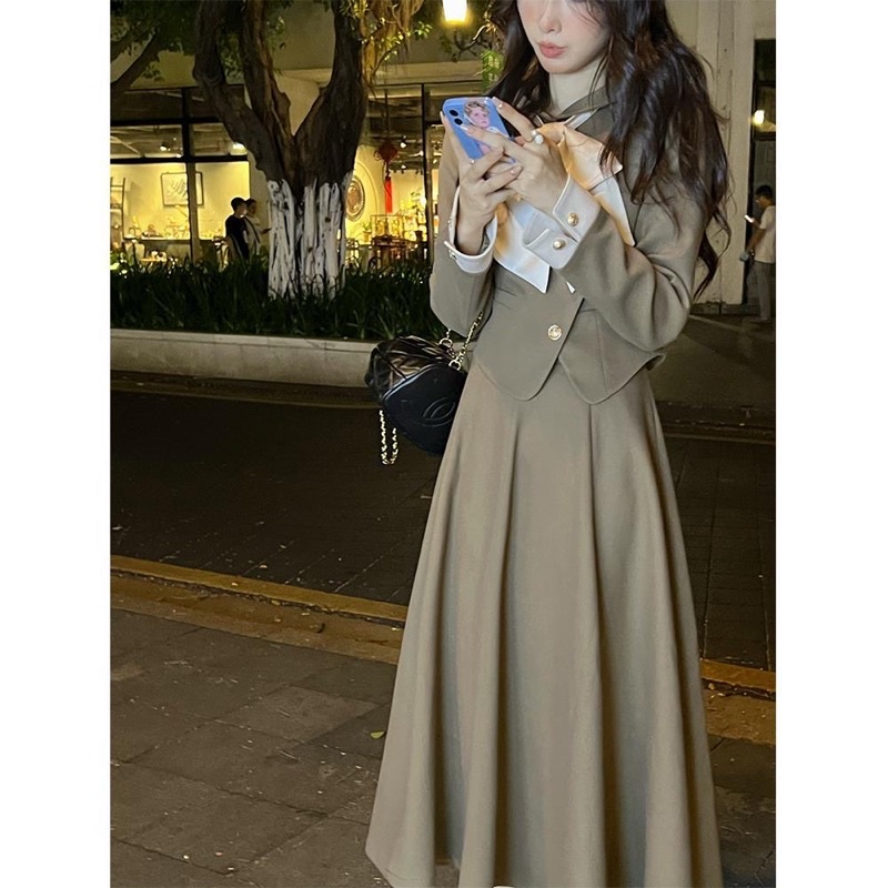Set Áo Khoác Cao Cấp Mix Chân Váy Dài Đính Nơ Phong Cách Phương Tây Thanh Lịch Thời Trang Thu Đông 2022
