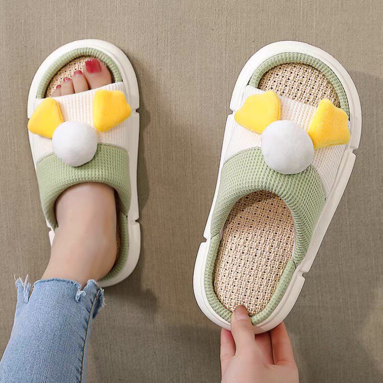 Dép quai ngang nữ đi trong nhà mẫu mới năm nay