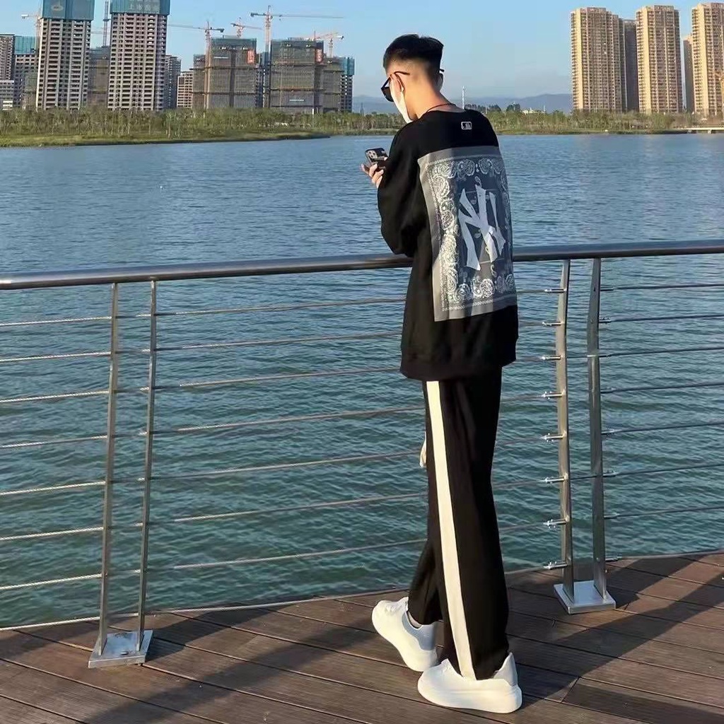 Tracksuit plus sizeuniqlo Quần Jean skinny Màu Đỏ Kẻ Sọc Ngang Dáng Rộng Có Dây Buộc Xu Hướng Cho Nam