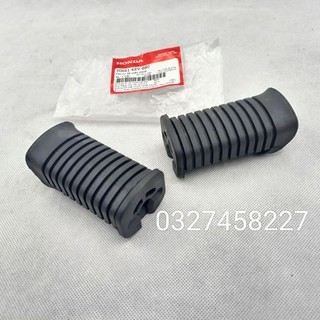 Cặp cao su gác chân giữa xe FUTURE 1 đời đầu zin Honda