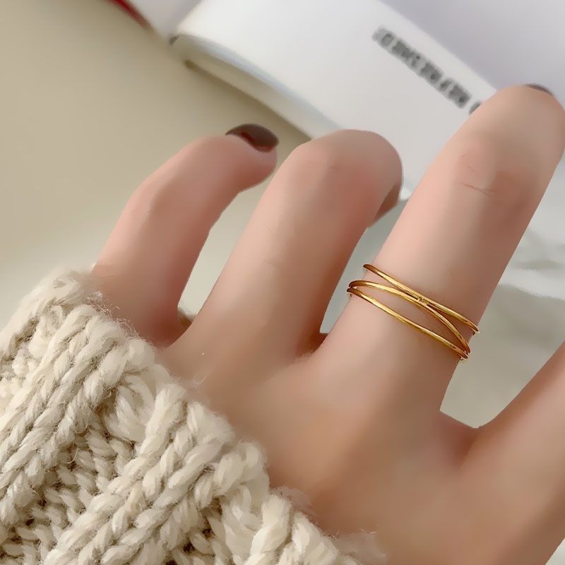 Nhẫn Thép Titan Ánh Sáng Đơn Giản Sang Trọng Dễ Phối Đồ Cho Bạn Gái