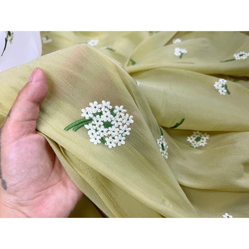 Vải Tơ Sống Thêu Hoa