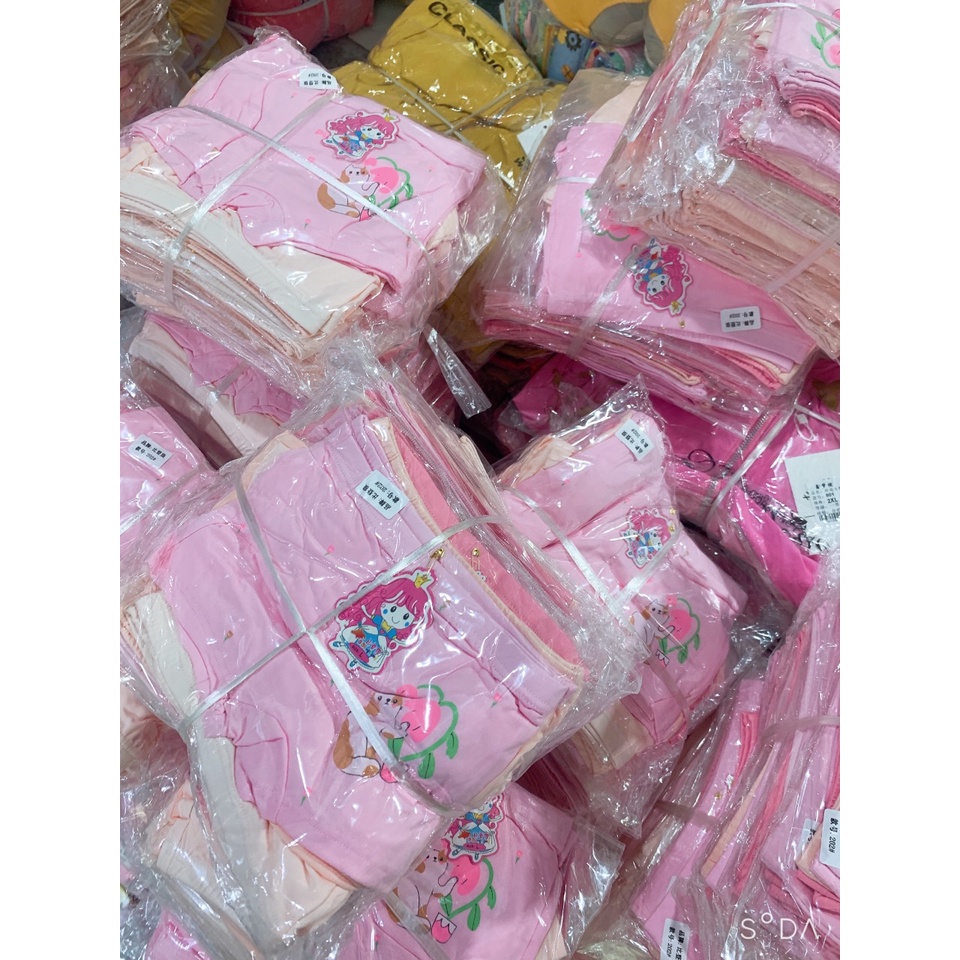 Quần chip hoạ tiết dễ thương cho bé gái