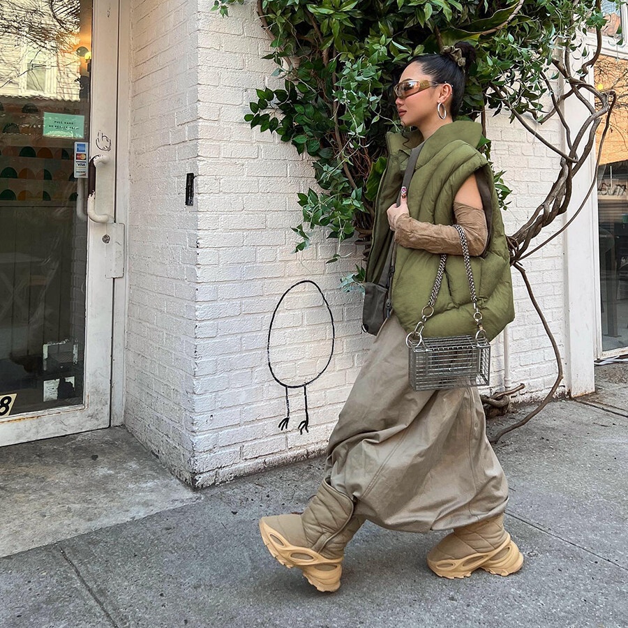 Kliou 2023 Mới Áo khoác Kliou không tay cổ cao dáng rộng phối khóa kéo thời trang 2022 thời trang mùa thu dành cho nữ