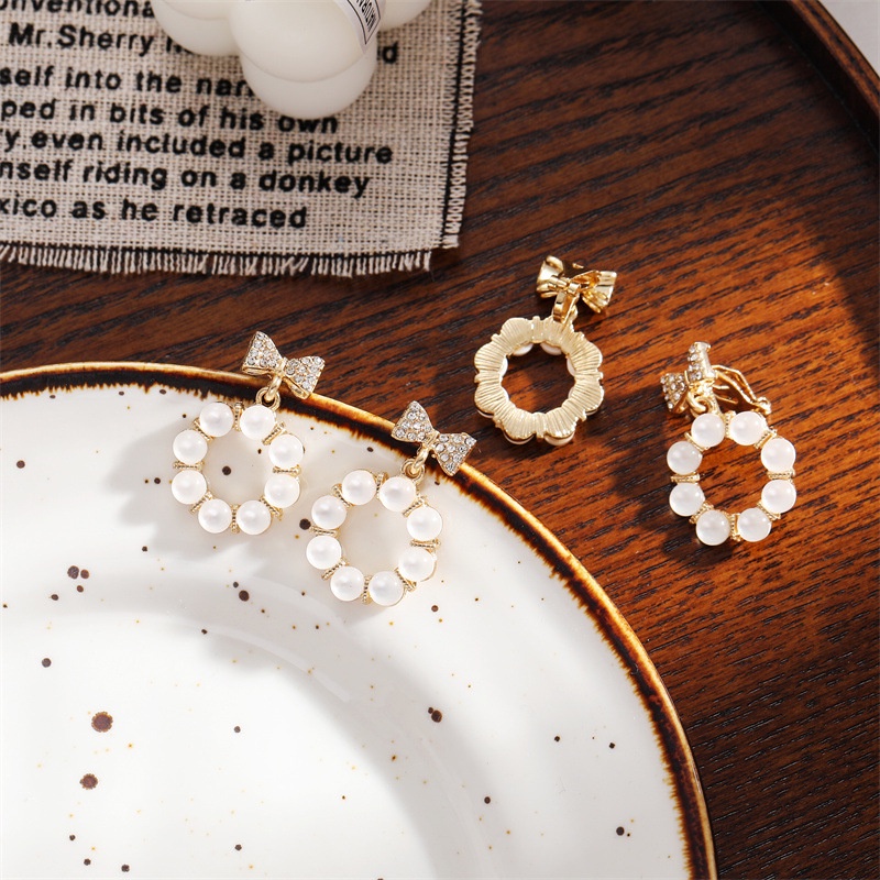 Khuyên tai kẹp không bấm lỗ chốt cố định K243 bằng hợp kim mạ vàng hình tròn đính nơ dáng midi Leous Accessories