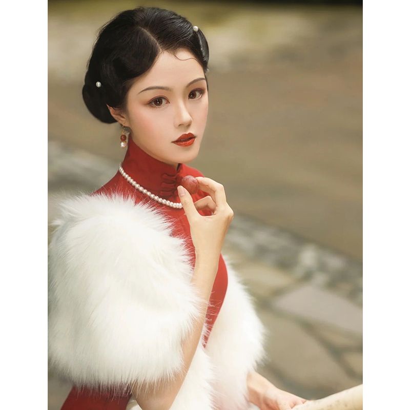 [M &amp; E] Hàng Có Sẵn Áo Choàng Sườn Xám Phối Lông Dày Màu Trắng Thời Trang Cao Cấp Sang Trọng Quý Phái Dành Cho Bạn Nữ Mặc