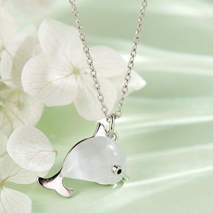 Vòng cổ Mặt Hình Cá Heo Đính Đá Sang Trọng Cho Nữ