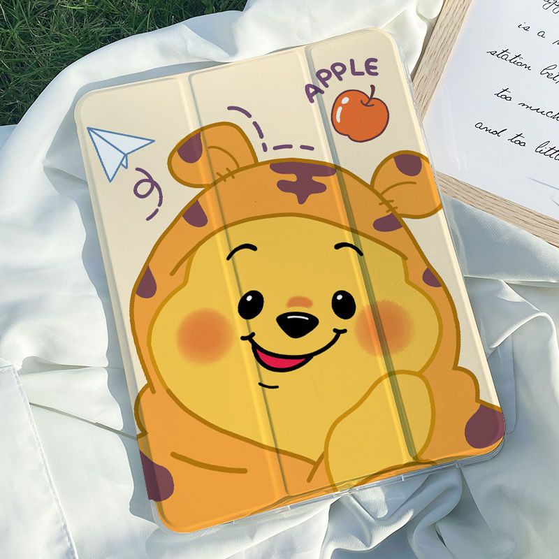 Bao Da Máy Tính Bảng Ba Lớp Chống Rơi Vỡ In Hình Gấu Pooh Dễ Thương Có Ngăn Đựng Bút Cho iPad Pro11 Ipad9 Air4 / 5 Mini