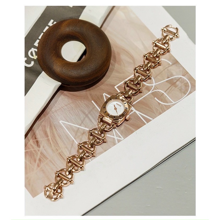 Đồng hồ Nữ, mặt vuông, dây mạ vàng siêu xinh