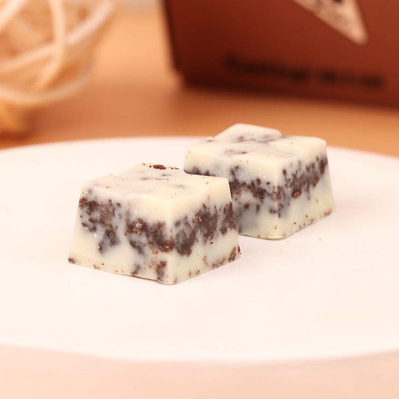 [ Ăn vặt ngon ] Combo 2 hộp Kẹo Socola tươi / Socola sữa mix trái cây / Sandwich Sôcôla Sữa Fudge hộp 108g