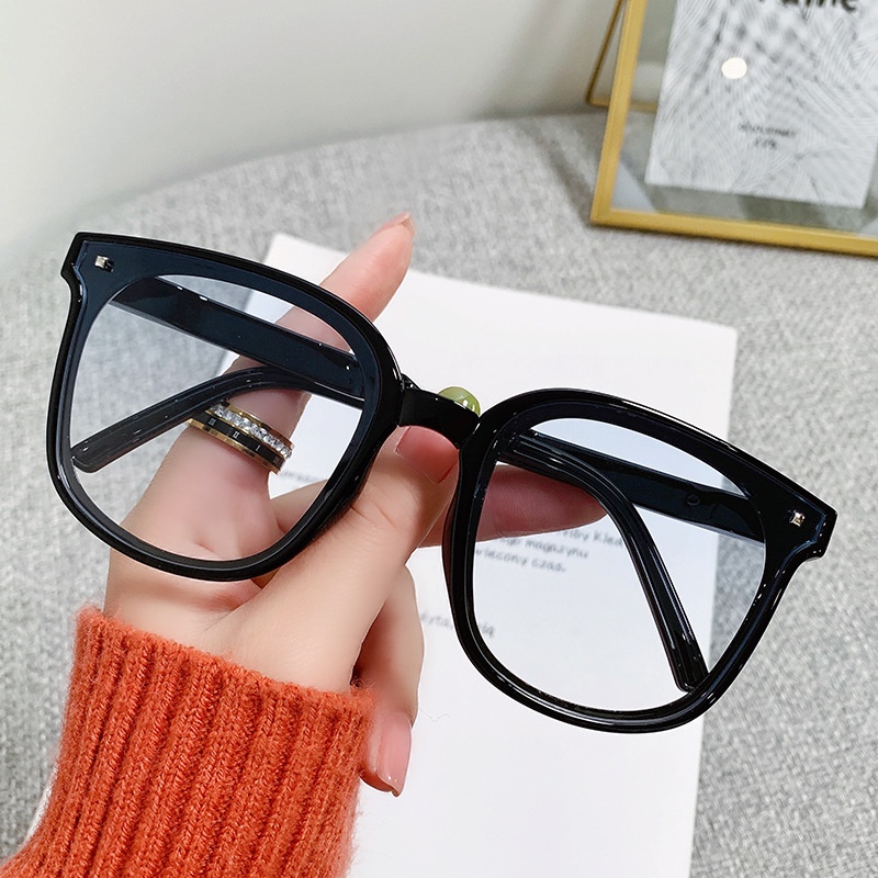 Kính Mát Chống Tia UV Siêu Nhẹ Gấp Gọn Bỏ Túi Mới Cho Nam Nữ