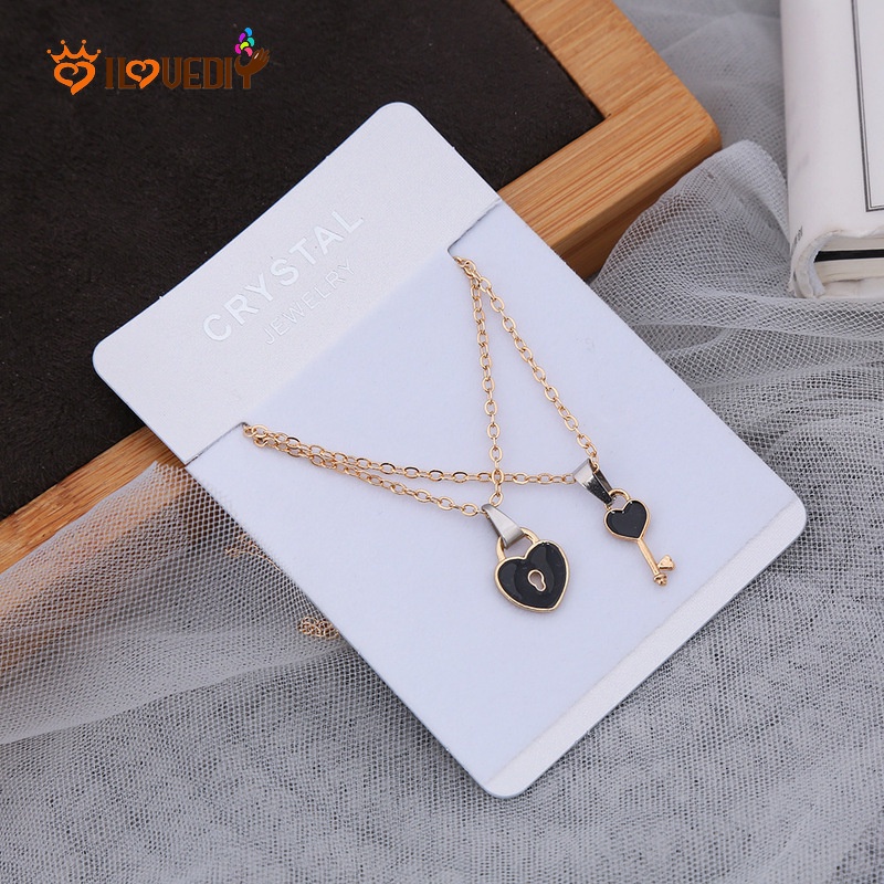 Bộ 2 Vòng Cổ Mặt Ổ Khóa / Trái Tim / Chìa Khóa Bằng Kim Loại Đơn Giản Thời Trang Cho Nữ