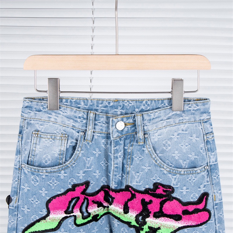 Quần Jean Nam Ống Đứng Thêu Họa Tiết Louis Vuitton 100% Chính Hãng