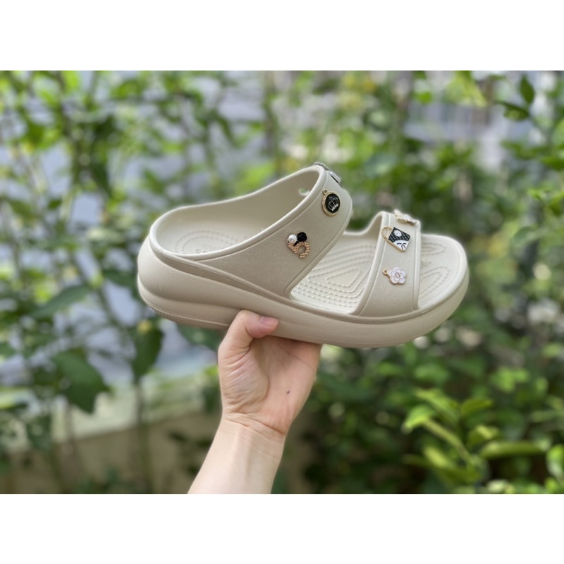 Bộ 16 sticker, charm, jibit, hình gắn đính đá có khuy gắn dép Cross