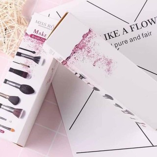 Nước rửa cọ trang điểm Miss Rose