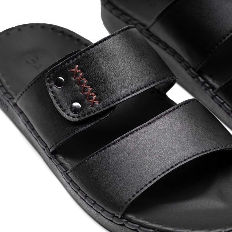 OLD SCHOOL SANDAL QN02D