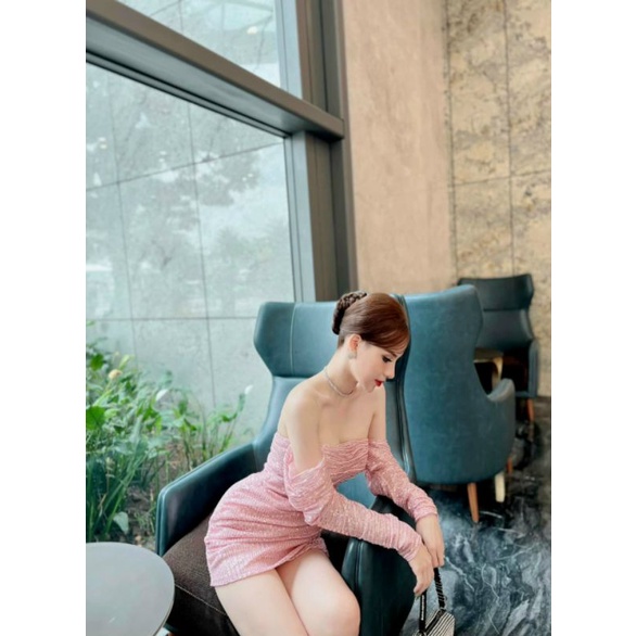 Đầm body kim sa trễ vai