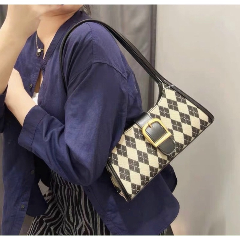 TÚI KẸP NÁCH URBAN REVIVO