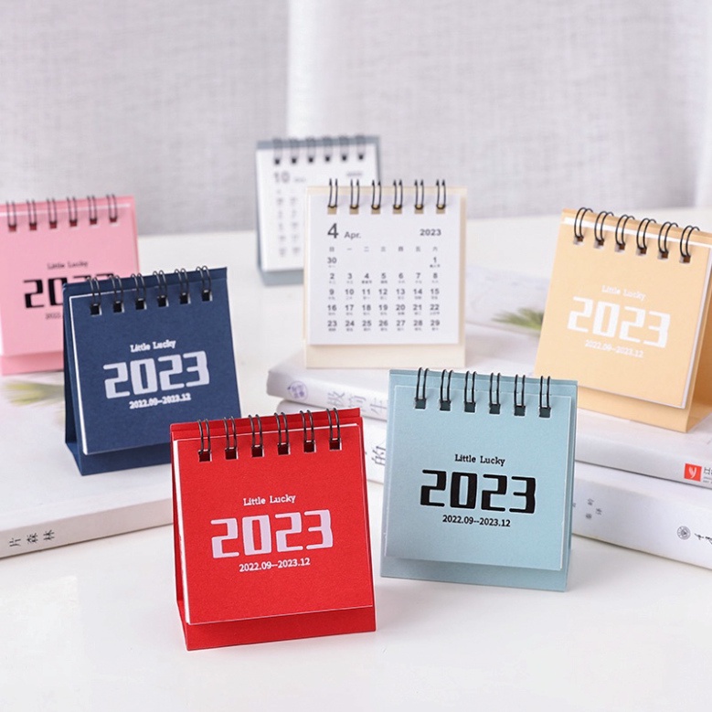 Lịch Năm 2023 mini Để Bàn Thiết Kế Đơn Giản Và Đáng Yêu