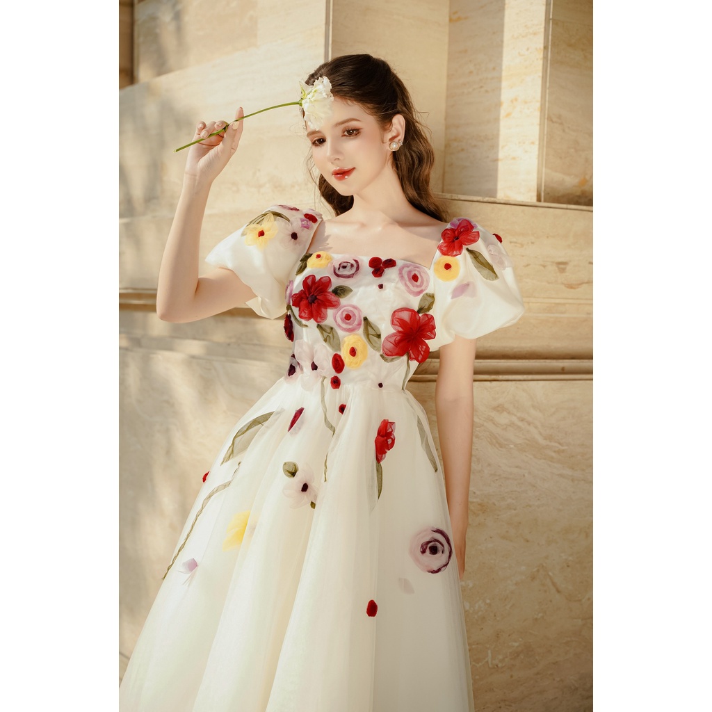 MAVEN - Váy trắng xoè tay bồng đính kết hoa Viola White Dress